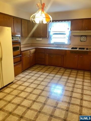 9114 Smith Avenue, North Bergen, NJ 07047