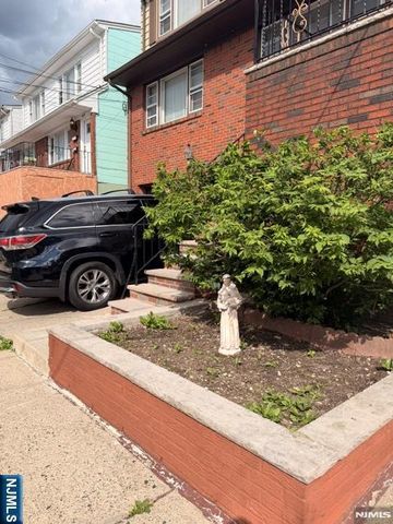 9114 Smith Avenue, North Bergen, NJ 07047