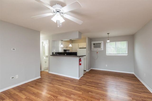 425 Emerson Street 13, Houston, TX 77006