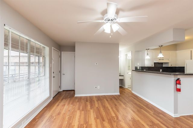 425 Emerson Street 13, Houston, TX 77006