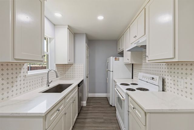 11412 Small Drive, Balch Springs, TX 75180