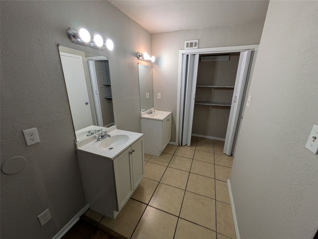 9575 Gonzales Drive, Dallas, TX 75227