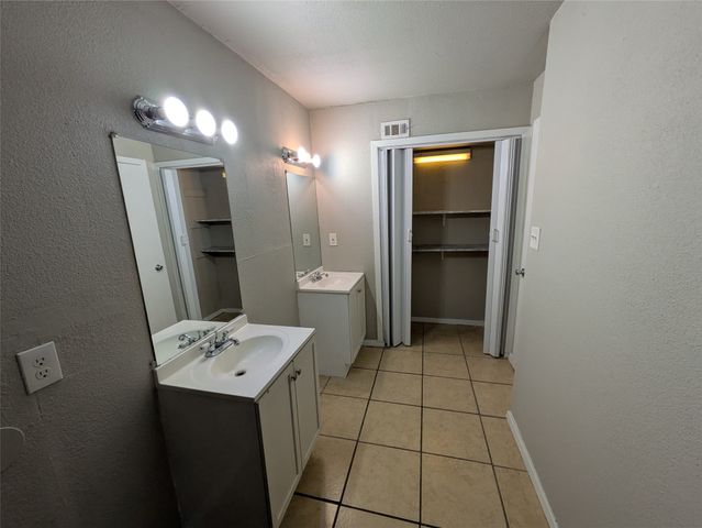 9575 Gonzales Drive, Dallas, TX 75227