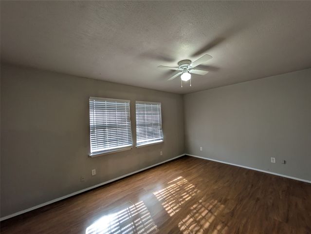 9575 Gonzales Drive, Dallas, TX 75227