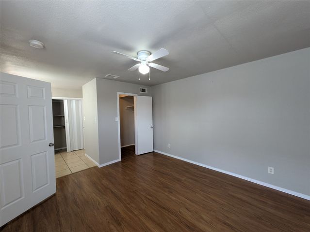 9575 Gonzales Drive, Dallas, TX 75227