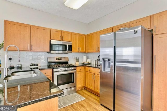 2505 Thorngate Drive, Acworth, GA 30101