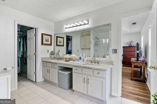 2505 Thorngate Drive, Acworth, GA 30101