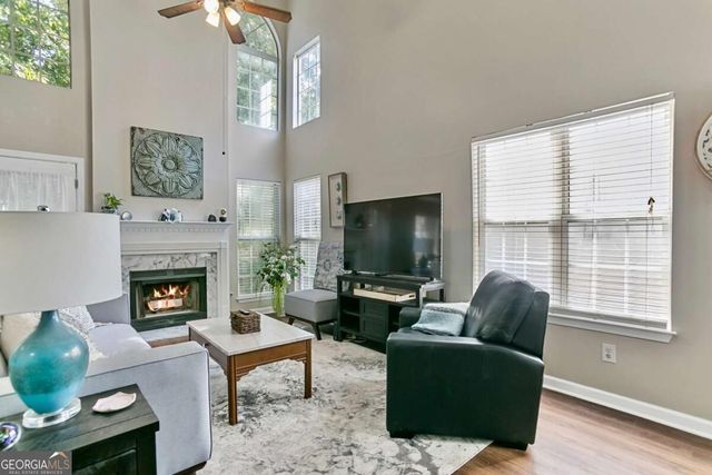 2505 Thorngate Drive, Acworth, GA 30101