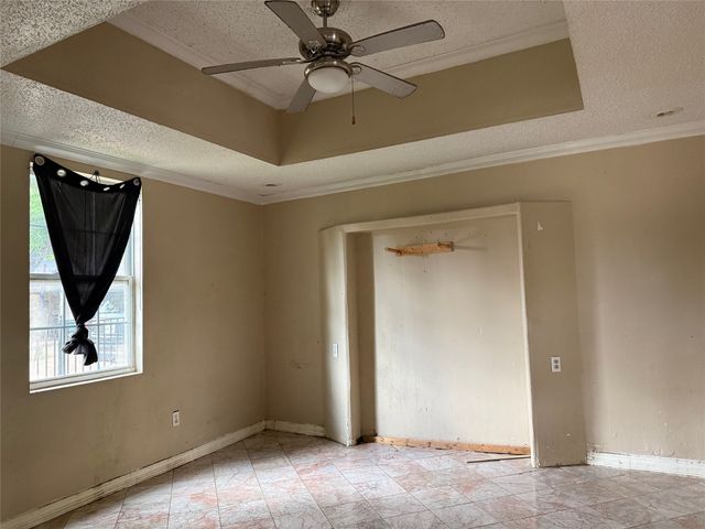 3300 N Pecan Street, Fort Worth, TX 76106