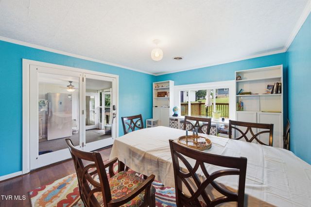 417 Mount Area Drive, Bristol, TN 37620