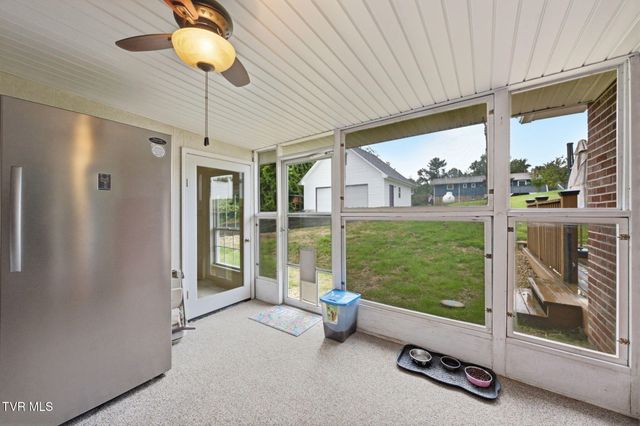 417 Mount Area Drive, Bristol, TN 37620