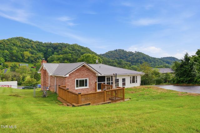 417 Mount Area Drive, Bristol, TN 37620