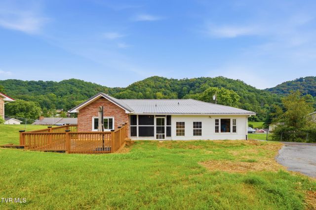 417 Mount Area Drive, Bristol, TN 37620
