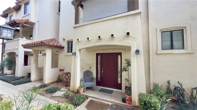 1075 N Maclay 14, San Fernando, CA 91340