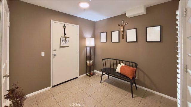 1075 N Maclay 14, San Fernando, CA 91340