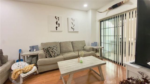 1075 N Maclay 14, San Fernando, CA 91340