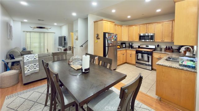 1075 N Maclay 14, San Fernando, CA 91340