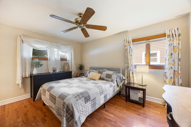 532 Landmeier Road, Elk Grove Village, IL 60007