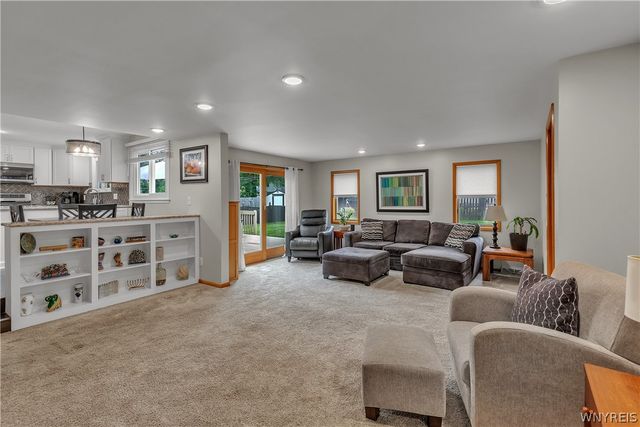 503 Fruitwood, Amherst, NY 14221