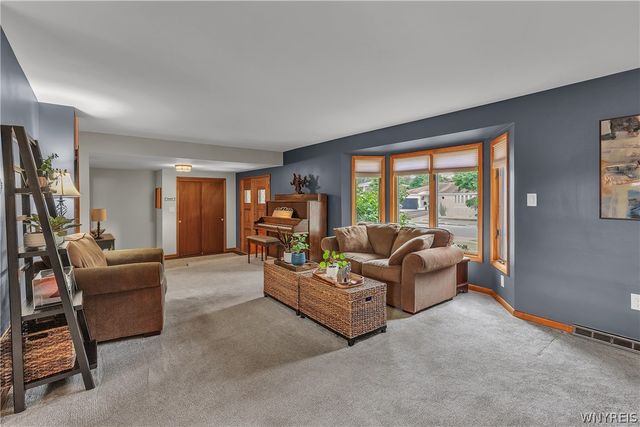 503 Fruitwood, Amherst, NY 14221
