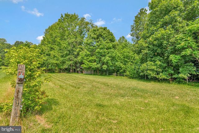 200 M F BOWEN RD, Huntingtown, MD 20639