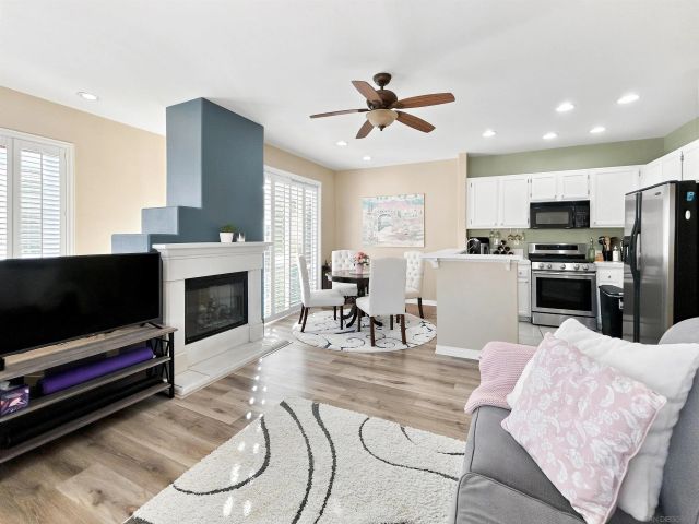 10970 Ivy Hill 2, San Diego, CA 92131