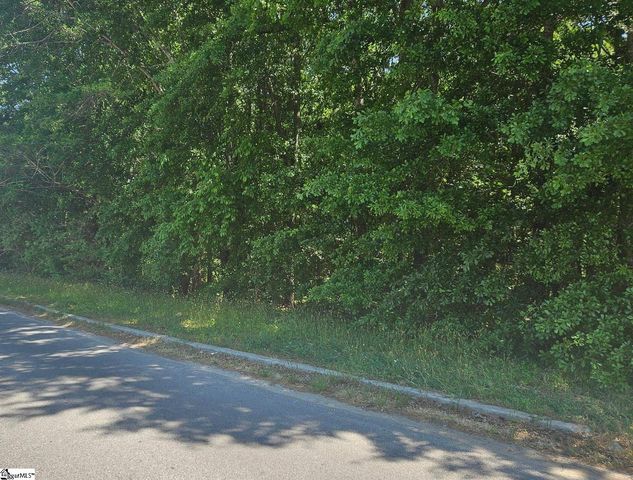 7411 Burdine Drive, Greenville, SC 29617