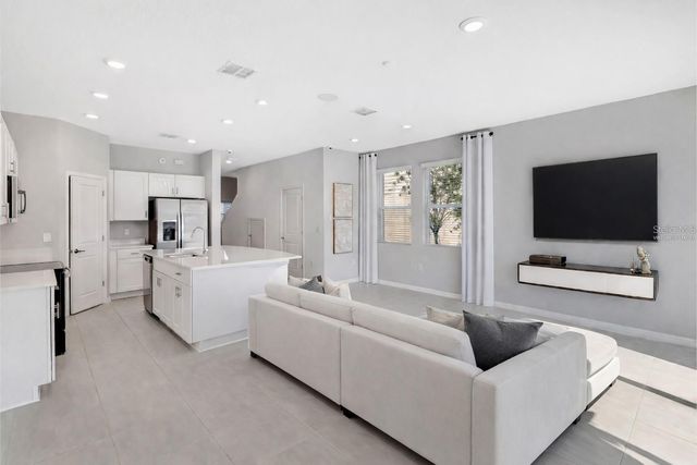 2596 PENGUIN BOULEVARD, Davenport, FL 33837