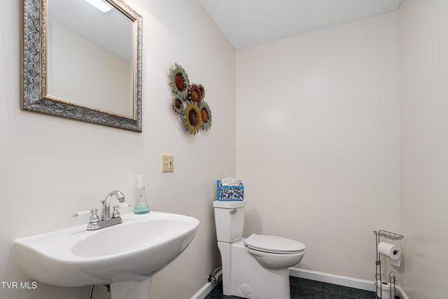 5191 Highway 421, Mountain City, TN 37683