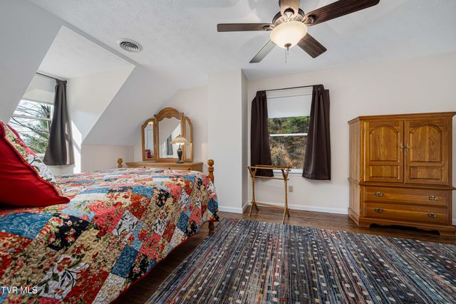 5191 Highway 421, Mountain City, TN 37683