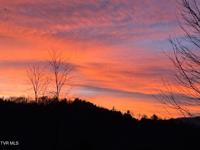 5191 Highway 421, Mountain City, TN 37683