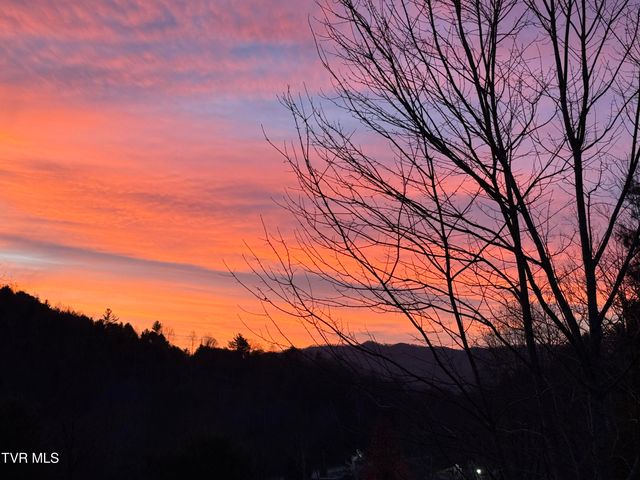 5191 Highway 421, Mountain City, TN 37683