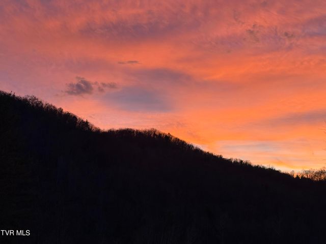 5191 Highway 421, Mountain City, TN 37683