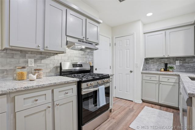 1605 S 125th East Avenue, Tulsa, OK 74128