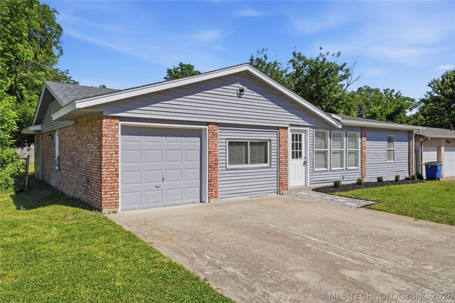 1605 S 125th East Avenue, Tulsa, OK 74128