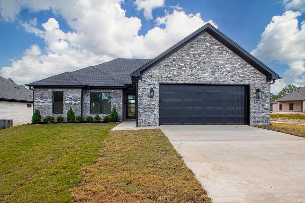 103 Dylan, Benton, AR 72015
