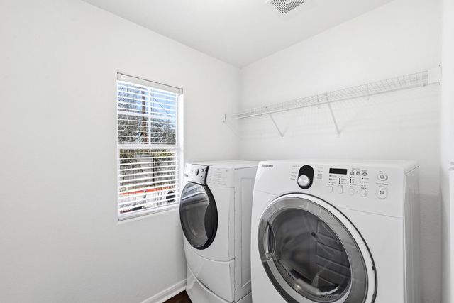 2821 Saville LOOP 21C, Austin, TX 78741