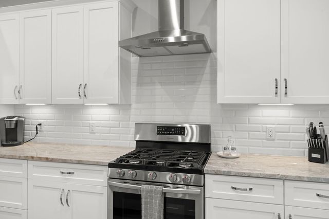 305 Sweet Basil Lane, Niceville, FL 32578