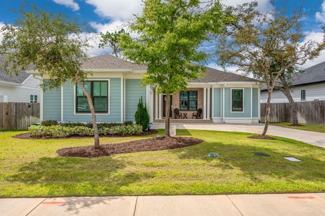 305 Sweet Basil Lane, Niceville, FL 32578