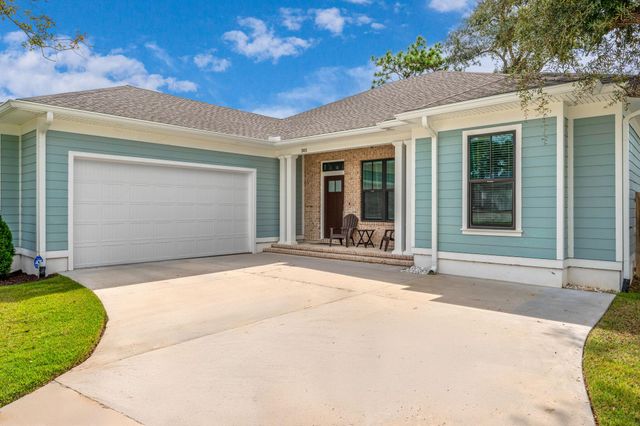 305 Sweet Basil Lane, Niceville, FL 32578