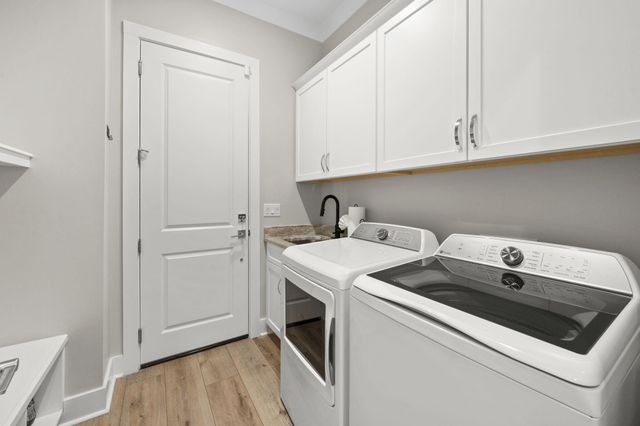 305 Sweet Basil Lane, Niceville, FL 32578