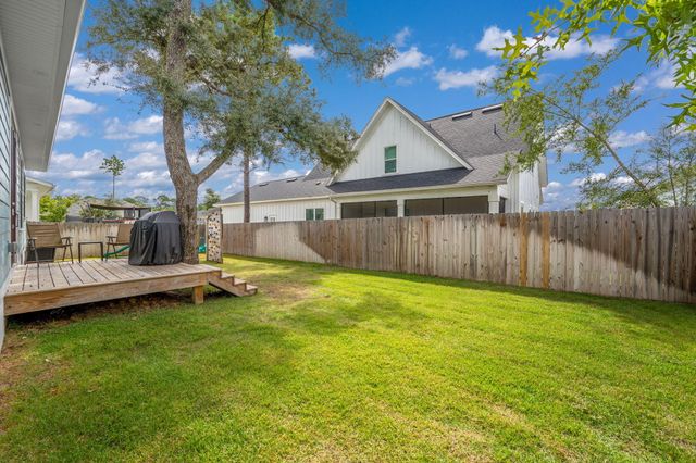 305 Sweet Basil Lane, Niceville, FL 32578