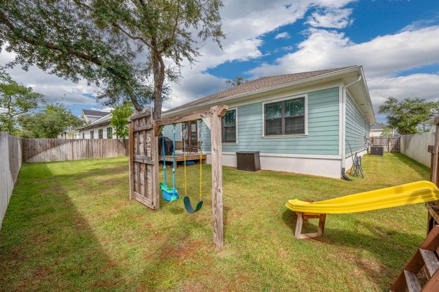 305 Sweet Basil Lane, Niceville, FL 32578