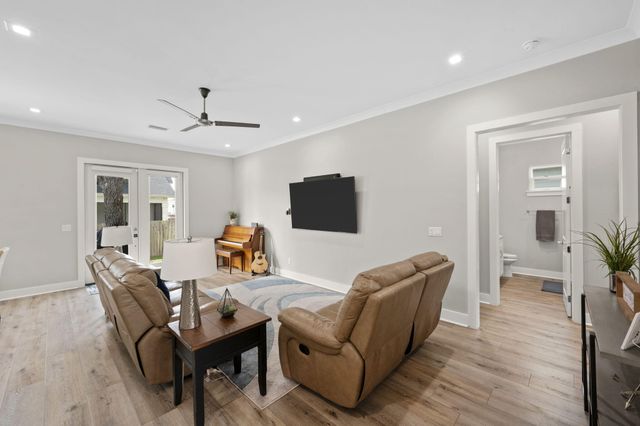 305 Sweet Basil Lane, Niceville, FL 32578