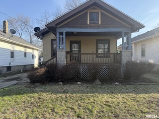 112 E GIFT Avenue, Peoria, IL 61603