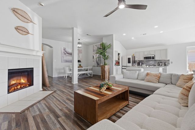 9469 Fox Hill, Fort Worth, TX 76131