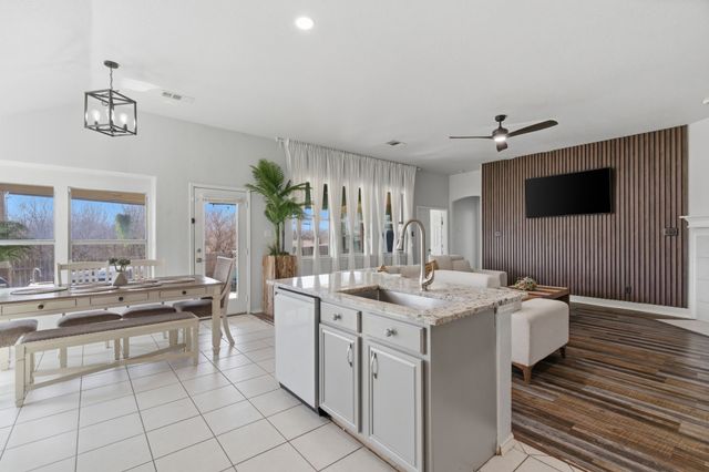 9469 Fox Hill, Fort Worth, TX 76131