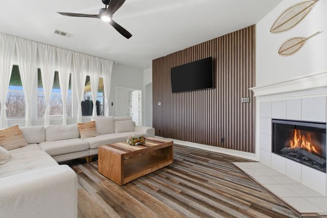 9469 Fox Hill, Fort Worth, TX 76131