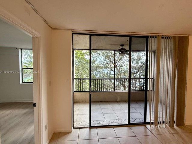 100 NW 76th Ave 404-2, Plantation, FL 33324