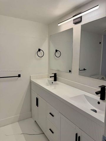 100 NW 76th Ave 404-2, Plantation, FL 33324